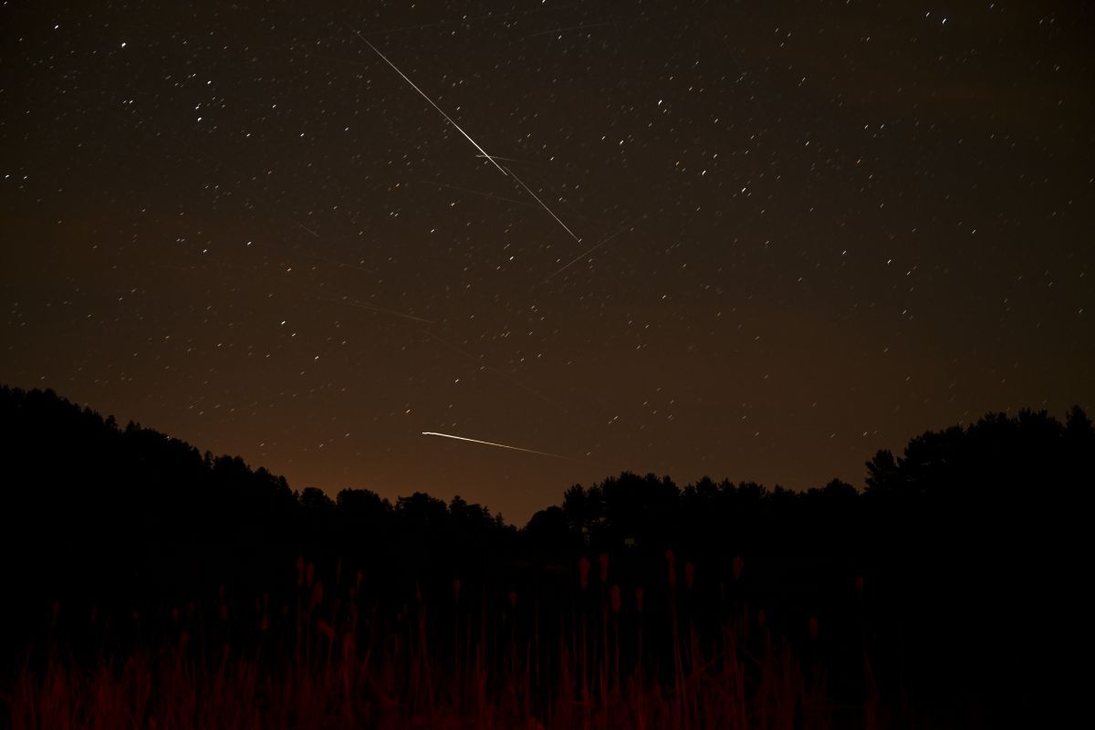 4月こと座流星群。トルコ・アンカラのカラゴル自然公園にて2025年4月22日撮影（Utku Ucrak/Anadolu via Getty Images）