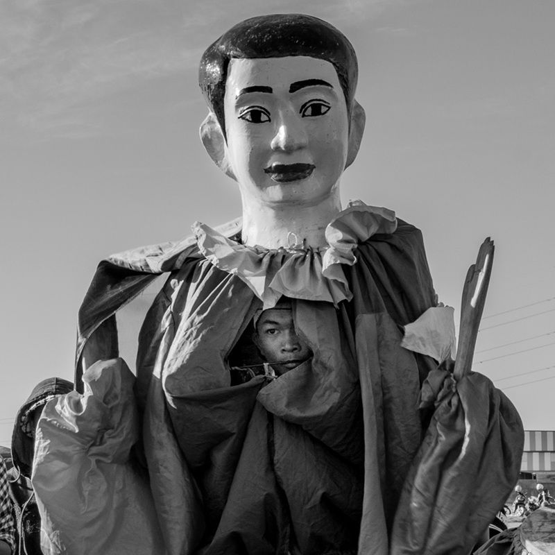 「チャイヤムの踊り（Chai Yam dance）」：カンボジア賞、優勝作品。撮影地：カンボジア、カンダール州ポンヘア・ルー地区 Sam Ang Ourng, Cambodia - Sony World Photography Awards