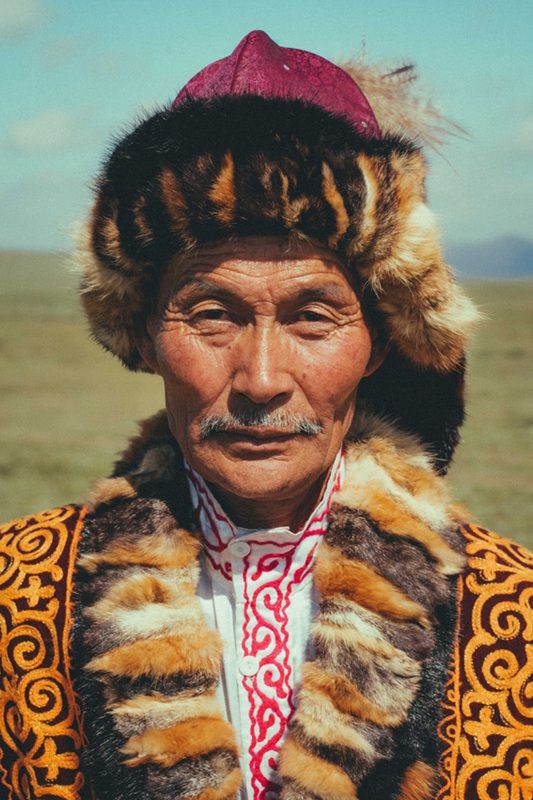 「モンゴルのカザフ人（Mongolian Kazakh）」：ナショナル＆リージョナル（モンゴル賞）優勝作品。 Jargalsaikhan Bayarkhand, Mongolia, - Sony World Photography Awards