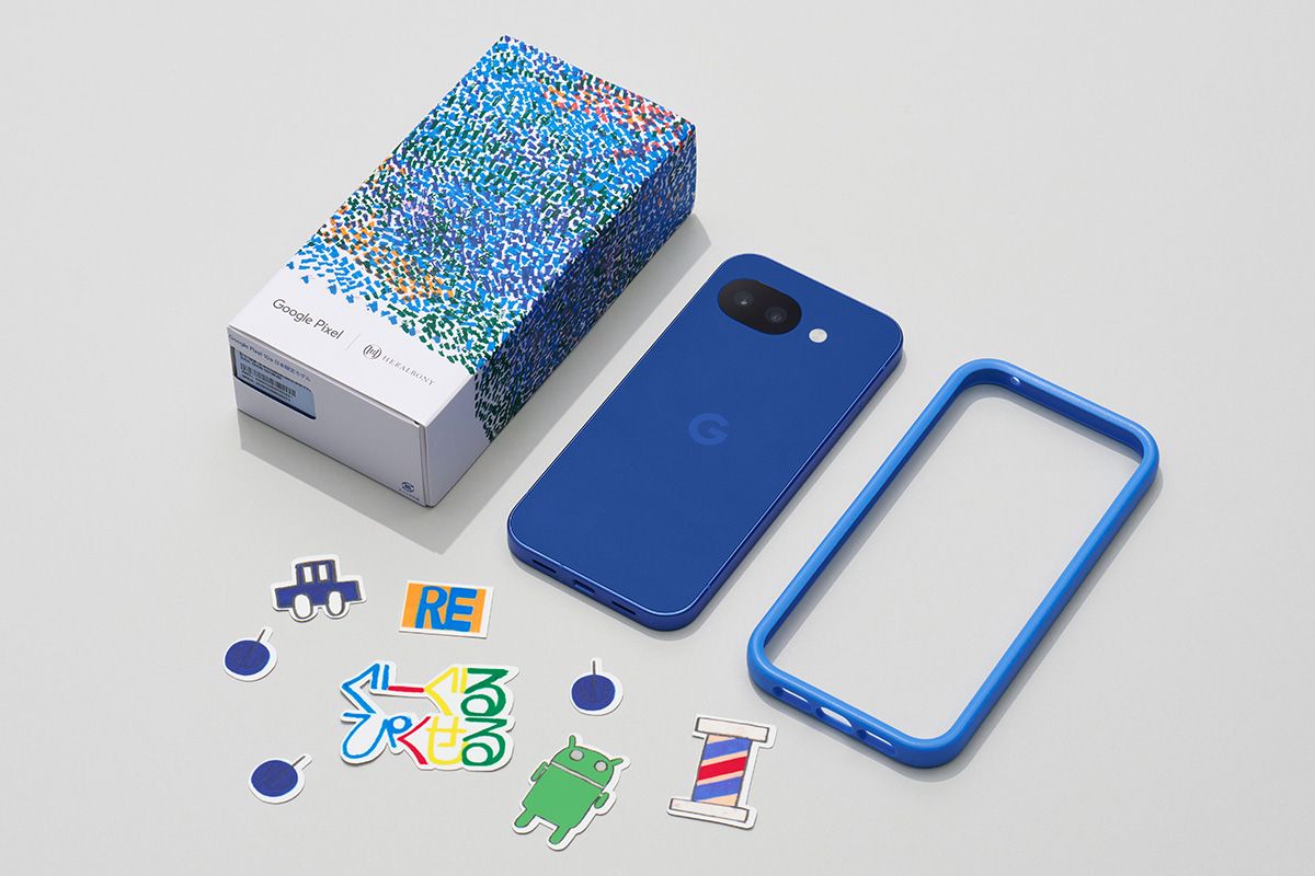 るんびにい美術館（岩手県）の作家・工藤みどり氏の作品を元にデザインされたIsai Blueの商品パッケージ。大分県の作家・藤田望人氏が書き下ろしたオリジナルのアイコンステッカーが付属する