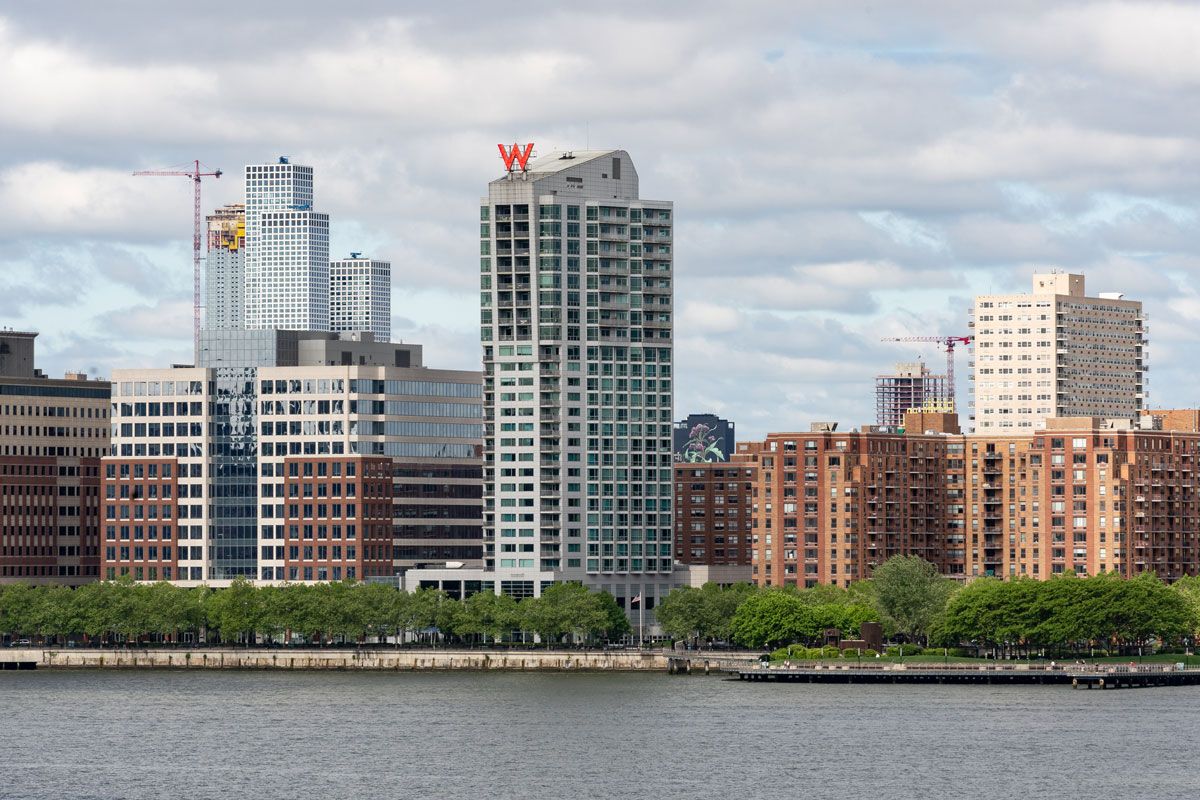 ホテル「Wホーボーケン」（stock.adobe.com）