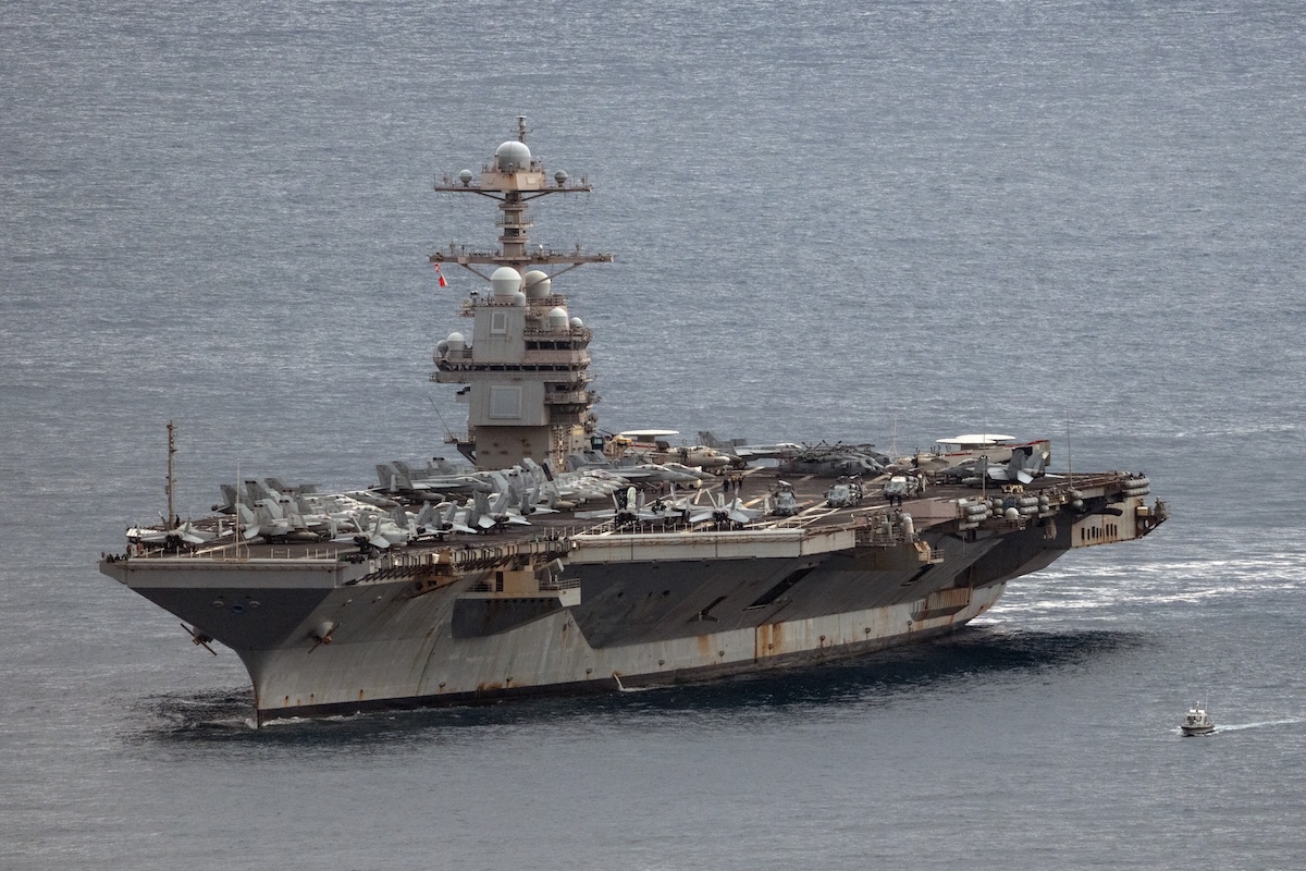 米海軍最大の空母ジェラルド・フォード、中東を離れる なぜこの