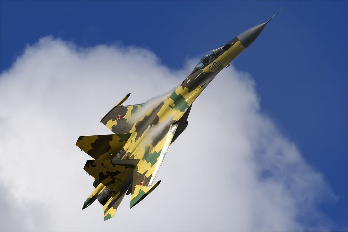 ロシア軍のスホイSu-35戦闘機。モスクワで開催されたMAKS国際航空ショー2009にて（Oleg Belyakov, CC BY-SA 3.0 GFDL 1.2, via Wikimedia Commons）