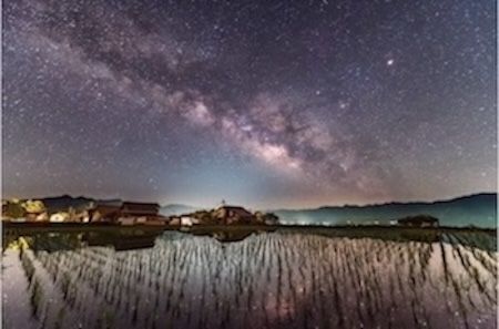 南阿蘇ルナ天文台から見た田んぼと天の川