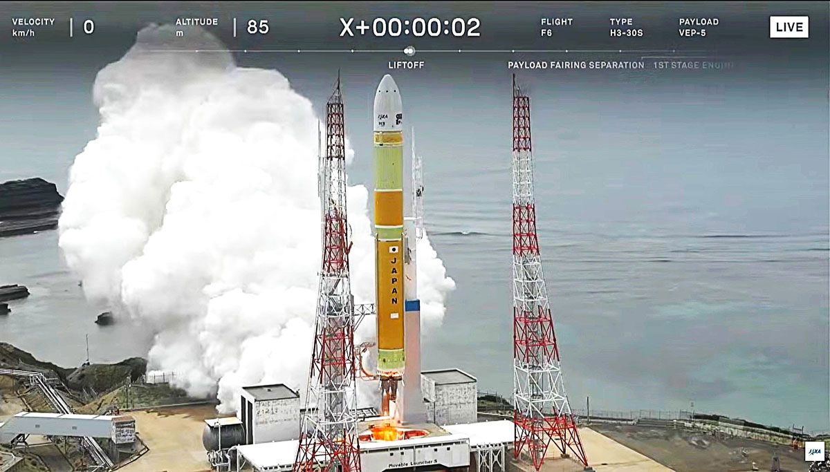 30形態はブースターを搭載しないため射点へのダメージも少ない （c）JAXA/YouTube Live Streaming